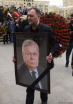 Народного артиста Азера Пашу Нематова аплодисментами проводили в последний путь (ВИДЕО, ФОТО)