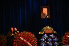 Народного артиста Азера Пашу Нематова аплодисментами проводили в последний путь (ВИДЕО, ФОТО)