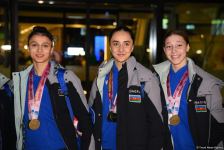 Азербайджанские гимнастки вернулись из Франции с медалями (ФОТО)