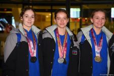 Азербайджанские гимнастки вернулись из Франции с медалями (ФОТО)