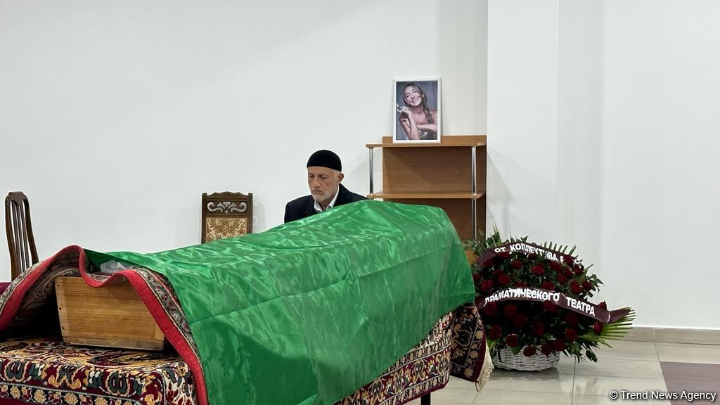 В Баку проходит церемония прощания с народной артисткой Азербайджана Ираной Тагизаде (ФОТО)