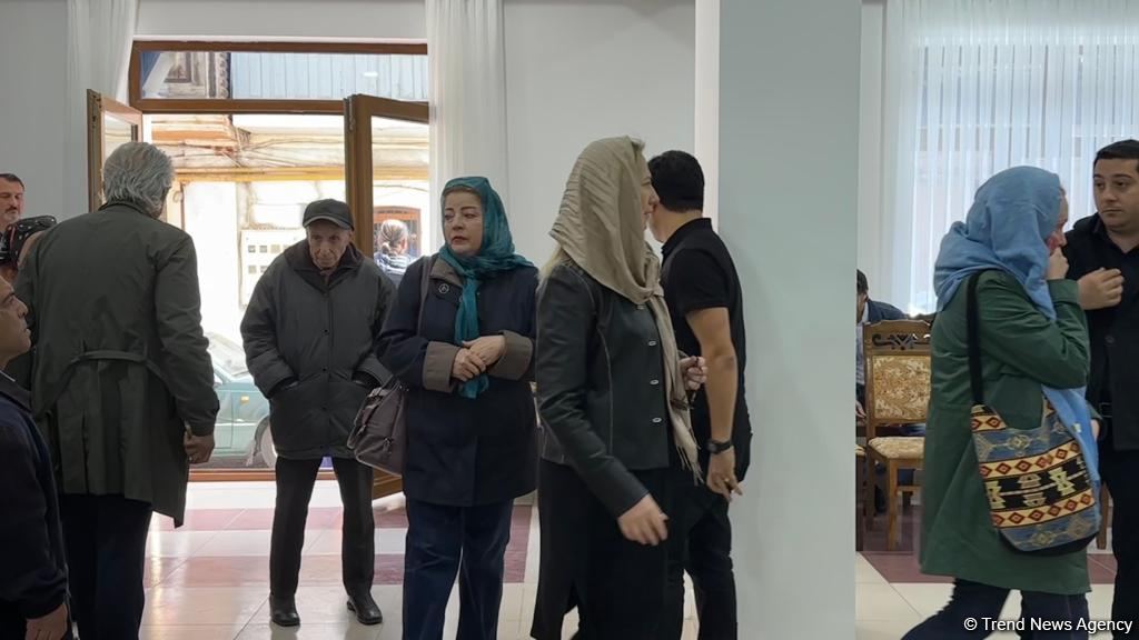 В Баку проходит церемония прощания с народной артисткой Азербайджана Ираной Тагизаде (ФОТО)