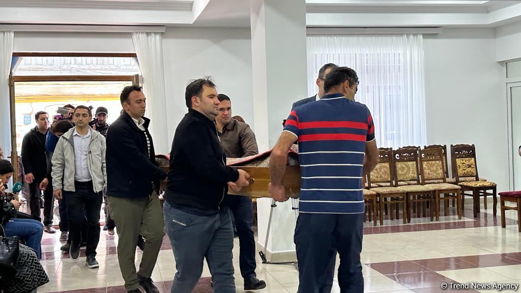 В Баку проходит церемония прощания с народной артисткой Азербайджана Ираной Тагизаде (ФОТО)