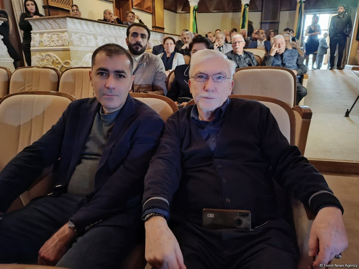 Народного артиста Азера Пашу Нематова аплодисментами проводили в последний путь (ВИДЕО, ФОТО)
