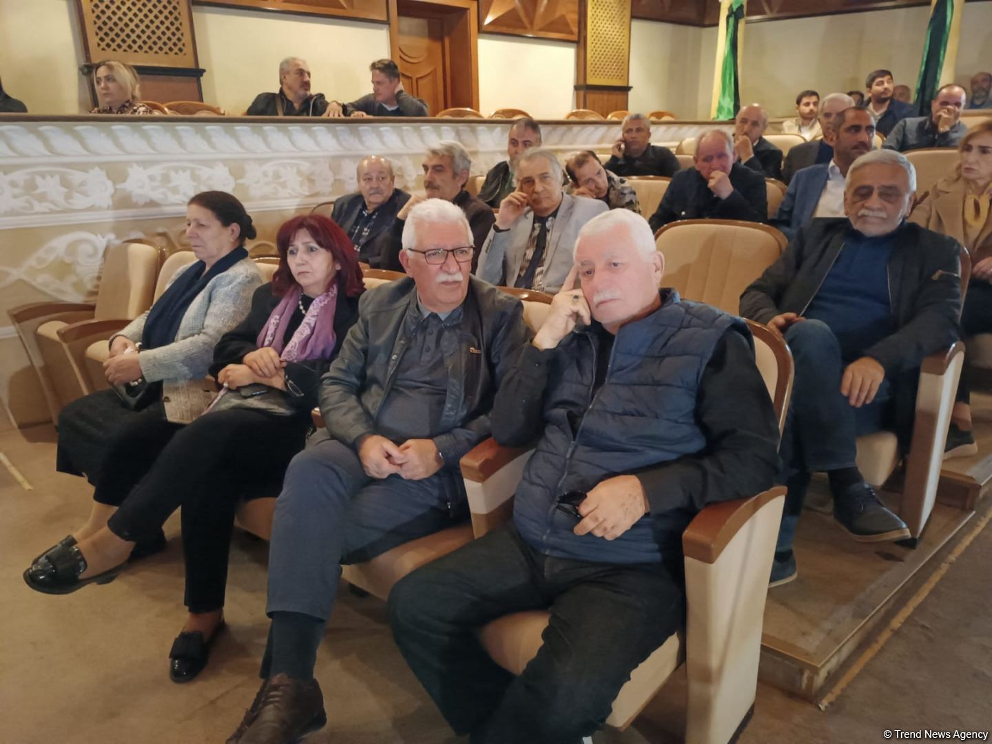 Народного артиста Азера Пашу Нематова аплодисментами проводили в последний путь (ВИДЕО, ФОТО)