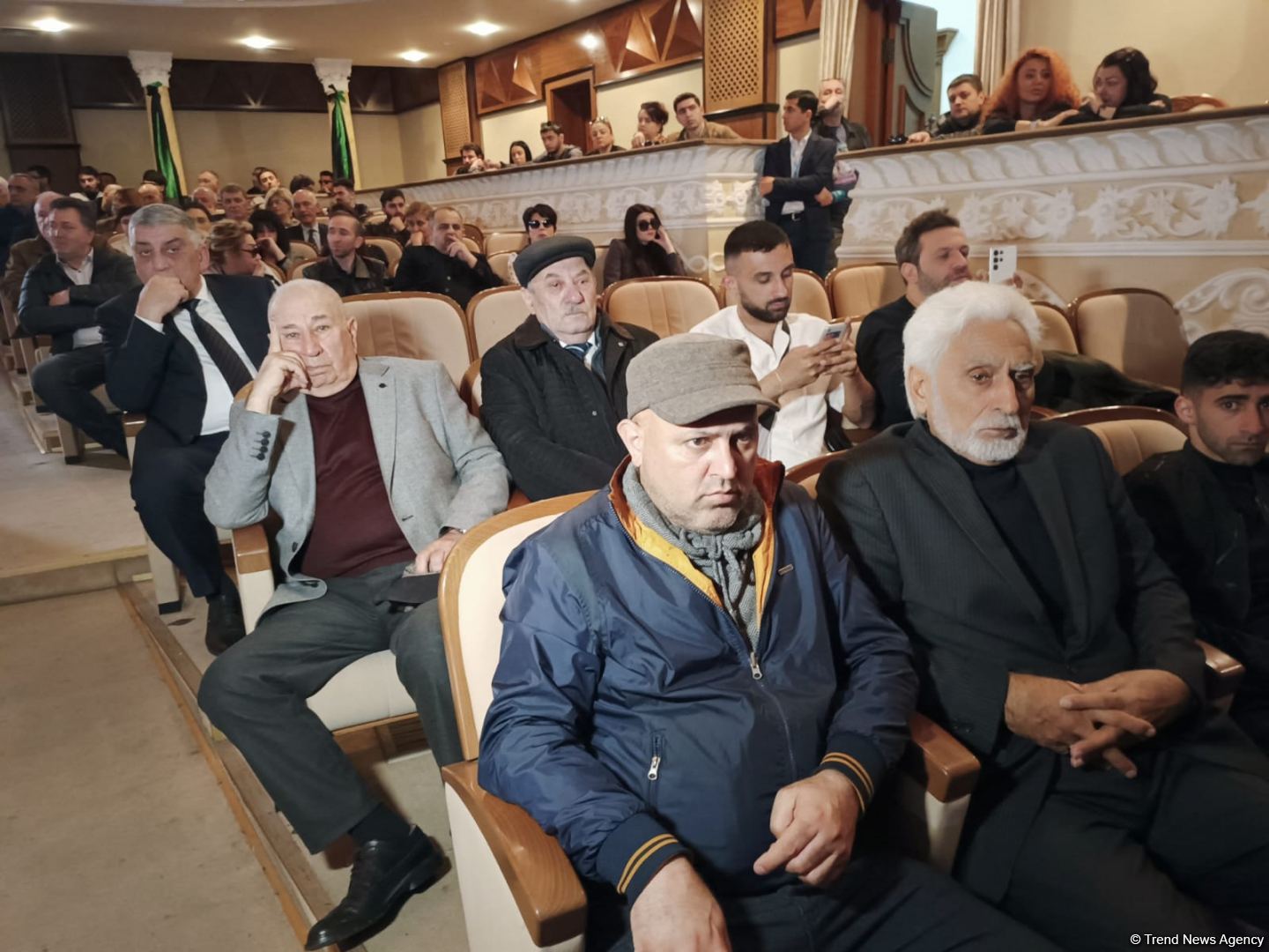 Народного артиста Азера Пашу Нематова аплодисментами проводили в последний путь (ВИДЕО, ФОТО)