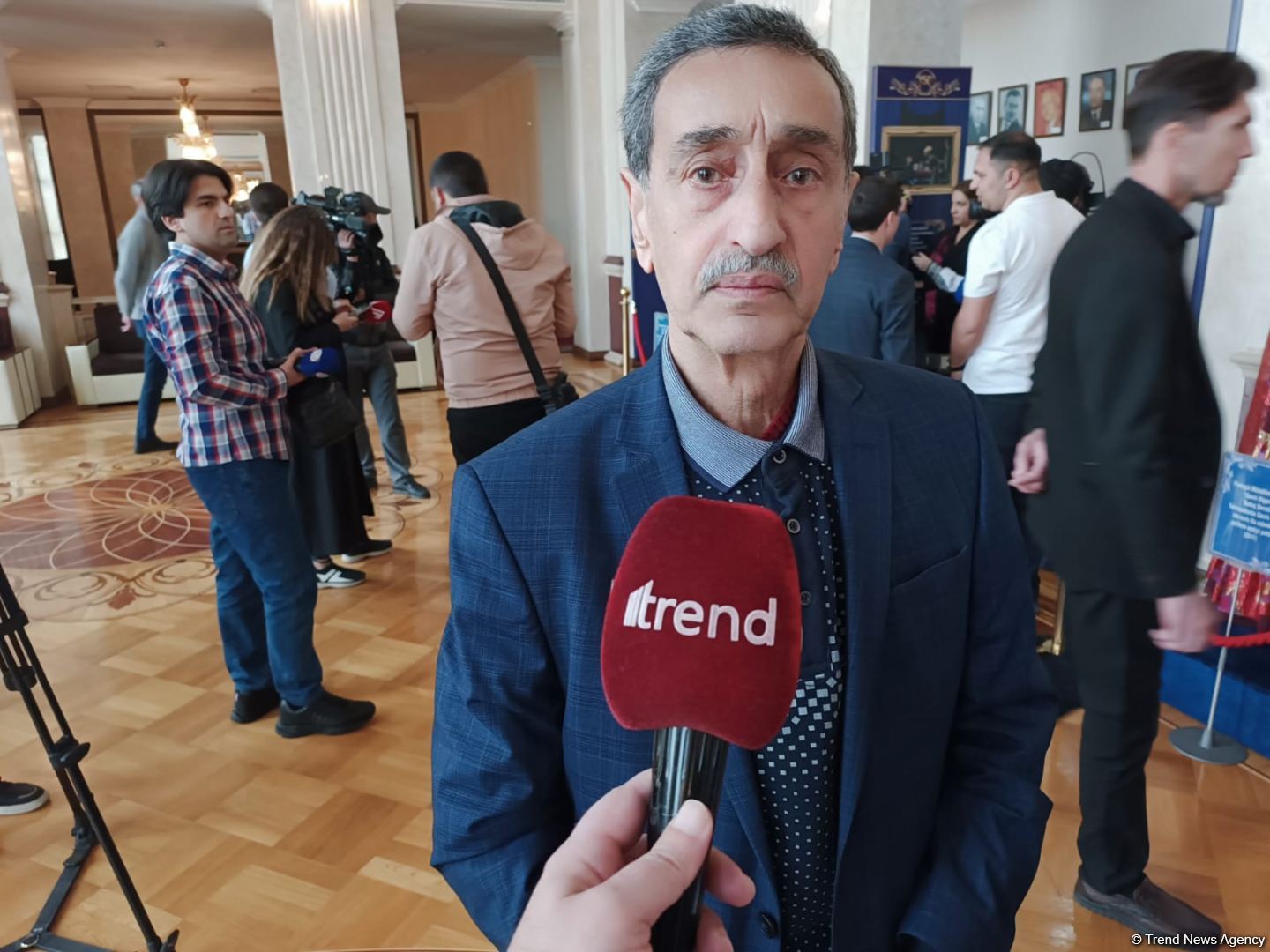 Народного артиста Азера Пашу Нематова аплодисментами проводили в последний путь (ВИДЕО, ФОТО)