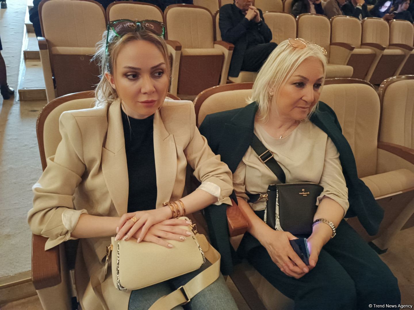 Народного артиста Азера Пашу Нематова аплодисментами проводили в последний путь (ВИДЕО, ФОТО)