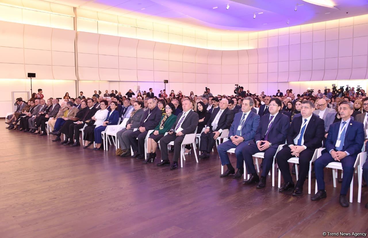 В Центре Гейдара Алиева открылся Театральный форум "Азербайджанский театр - 150: перспективы развития" (ФОТО)