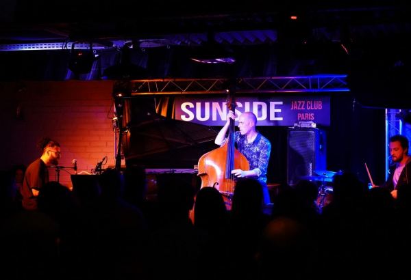 Азербайджанский этно-джаз покоряет Париж! Новый музыкальный инструмент Этибара Асадли (ВИДЕО, ФОТО)