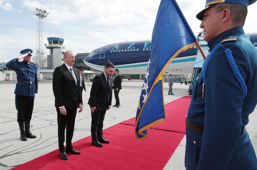 Президент Азербайджана Ильхам Алиев прибыл с официальным визитом в Боснию и Герцеговину (ФОТО/ВИДЕО)