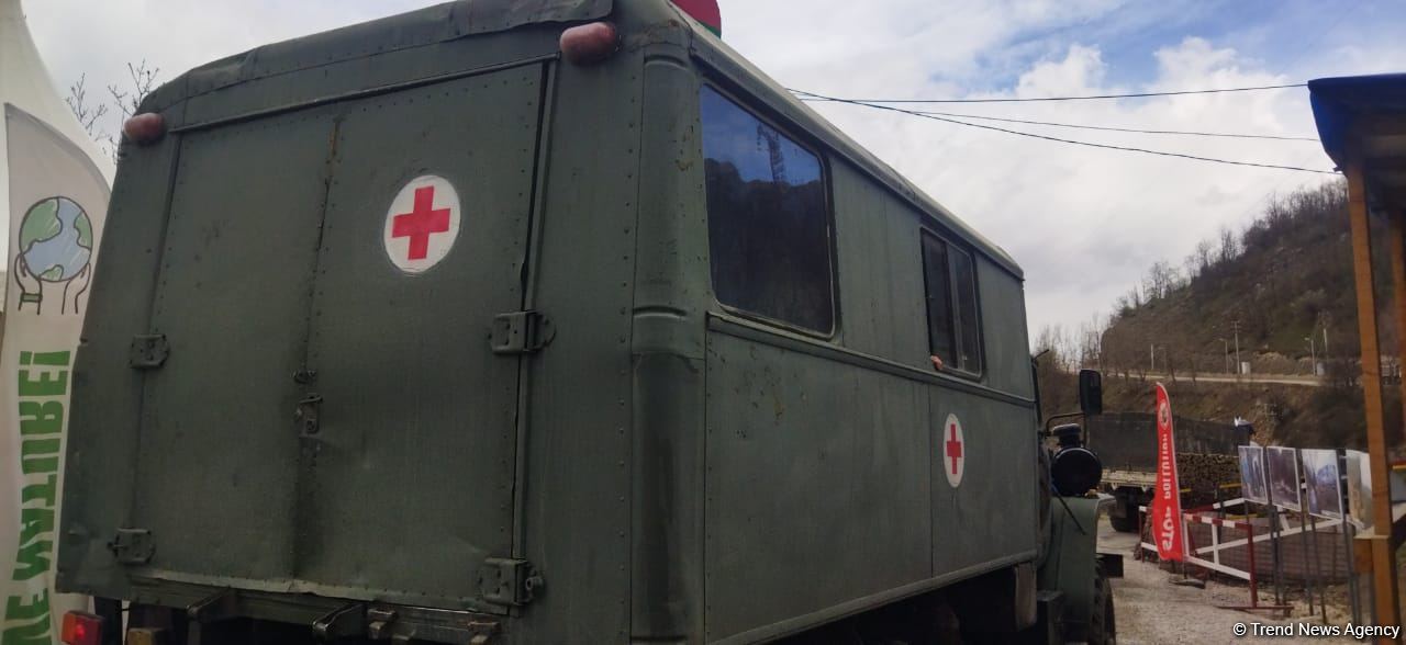 По Лачинской дороге беспрепятственно проехали 8 автомобилей миротворцев (ФОТО)