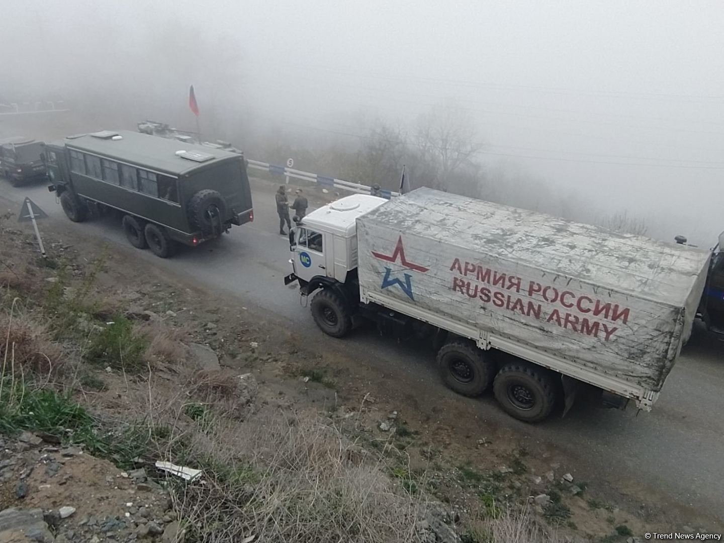 По Лачинской дороге беспрепятственно проехали еще 10 транспортных средств миротворцев (ФОТО)