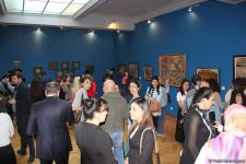 Представлены наскальные рисунки Гобустана в искусстве – живопись, скульптура, ковры, современные мотивы (ФОТО)