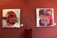 Представлены наскальные рисунки Гобустана в искусстве – живопись, скульптура, ковры, современные мотивы (ФОТО)