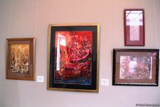 Представлены наскальные рисунки Гобустана в искусстве – живопись, скульптура, ковры, современные мотивы (ФОТО)