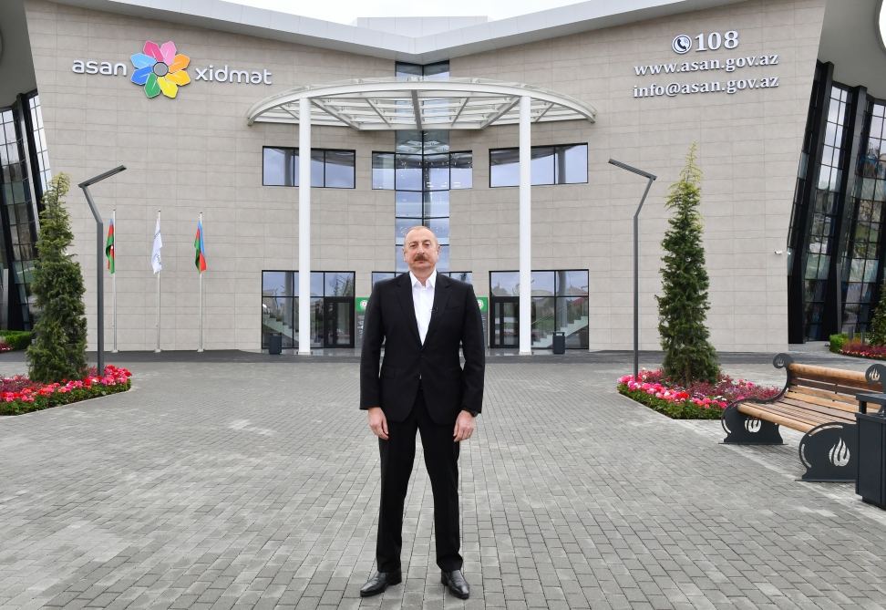 Президент Ильхам Алиев дал интервью Азербайджанскому телевидению (ФОТО/ВИДЕО)
