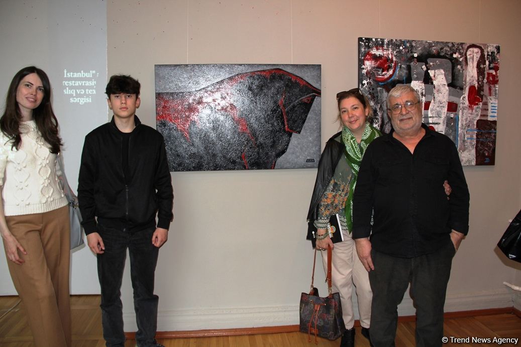 Представлены наскальные рисунки Гобустана в искусстве – живопись, скульптура, ковры, современные мотивы (ФОТО)