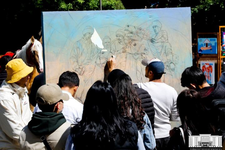 Работы азербайджанских мастеров в рамках проекта ТЮРКСОЙ в Ташкенте. Сакит Мамедов награжден золотой медалью (ФОТО)