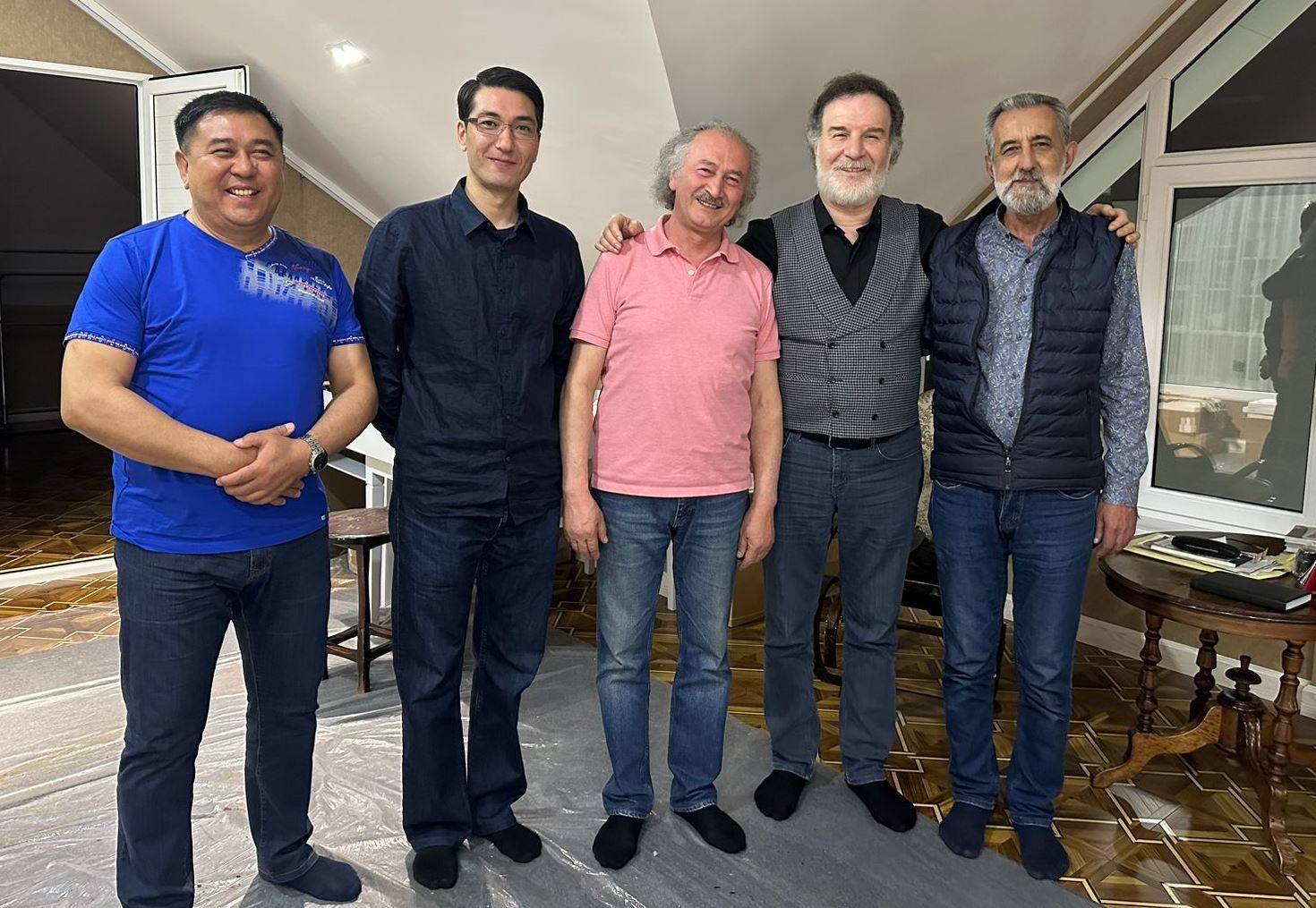 Работы азербайджанских мастеров в рамках проекта ТЮРКСОЙ в Ташкенте. Сакит Мамедов награжден золотой медалью (ФОТО)