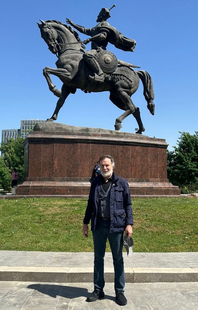 Работы азербайджанских мастеров в рамках проекта ТЮРКСОЙ в Ташкенте. Сакит Мамедов награжден золотой медалью (ФОТО)