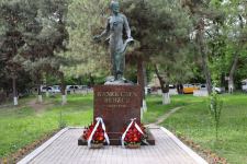 Работы азербайджанских мастеров в рамках проекта ТЮРКСОЙ в Ташкенте. Сакит Мамедов награжден золотой медалью (ФОТО)