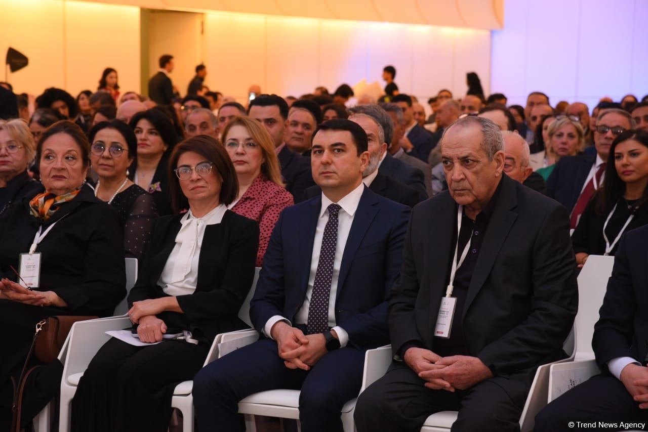 В Центре Гейдара Алиева открылся кинофорум "Азербайджанское кино - 125: Реальность, вызовы и цели" (ФОТО)