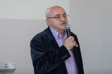 Состоялась презентация книги Эльдара Ахадова "Харыбюльбюль" о выдающихся личностях Азербайджана (ФОТО)