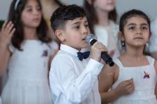 Состоялась презентация книги Эльдара Ахадова "Харыбюльбюль" о выдающихся личностях Азербайджана (ФОТО)