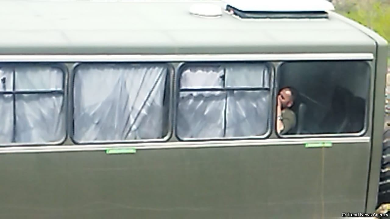 По Лачинской дороге беспрепятственно проехали 2 автомобиля миротворцев (ФОТО)