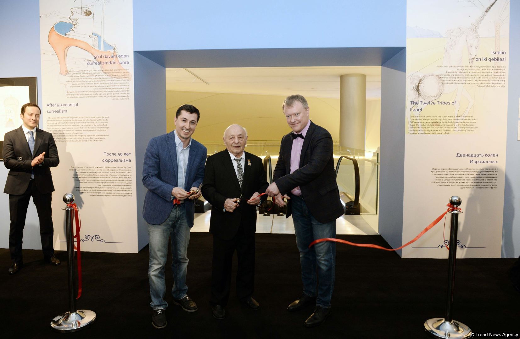 Впервые в Азербайджане открывшаяся выставка произведений Сальвадора Дали в Центре Гейдара Алиева вызвала большой интерес (ВИДЕО/ФОТО)