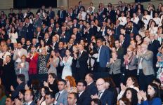 Президент Ильхам Алиев и Первая леди Мехрибан Алиева присутствовали на концерте, посвященном 100-летию академика Зарифы Алиевой в Центре Гейдара Алиева (ФОТО/ВИДЕО)