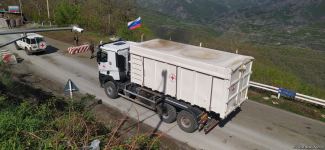 По Лачинской дороге беспрепятственно проехала автоколонна МККК (ФОТО)