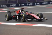 В Баку стартовали свободные заезды команд "Формулы 2" (ФОТО/ВИДЕО)