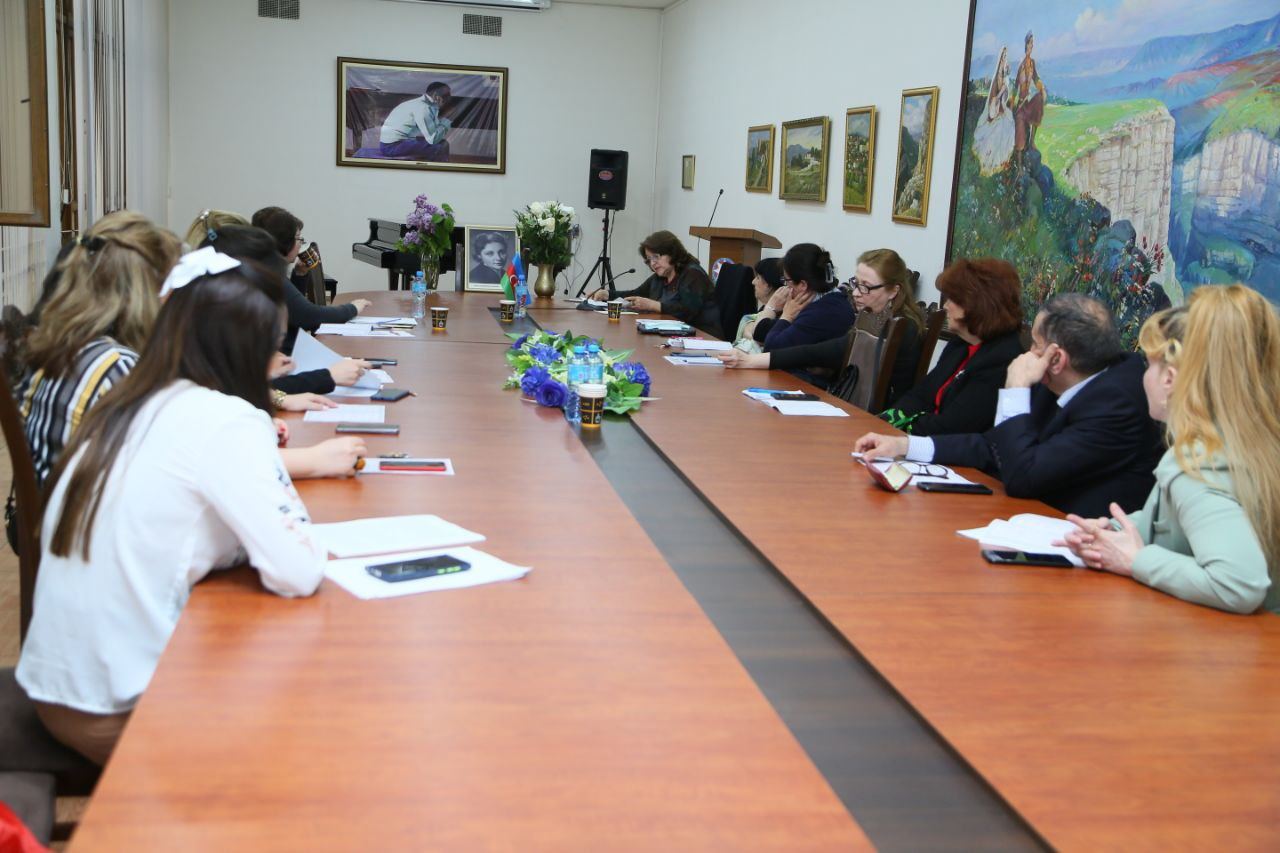 Изабелла Абезгауз – период расцвета в истории азербайджанской музыкальной культуры  (ФОТО)