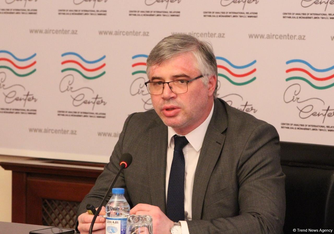 В Азербайджане прошел брифинг для представителей дипкорпуса по вопросам деятельности по разминированию (ФОТО)