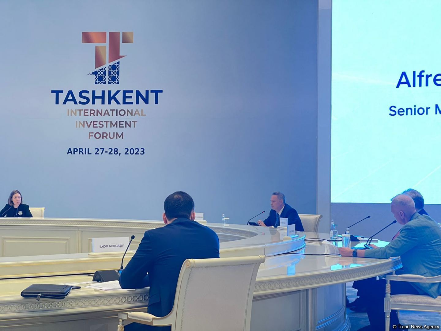 Проходит второй день Ташкентского международного инвестиционного форума (ФОТО)