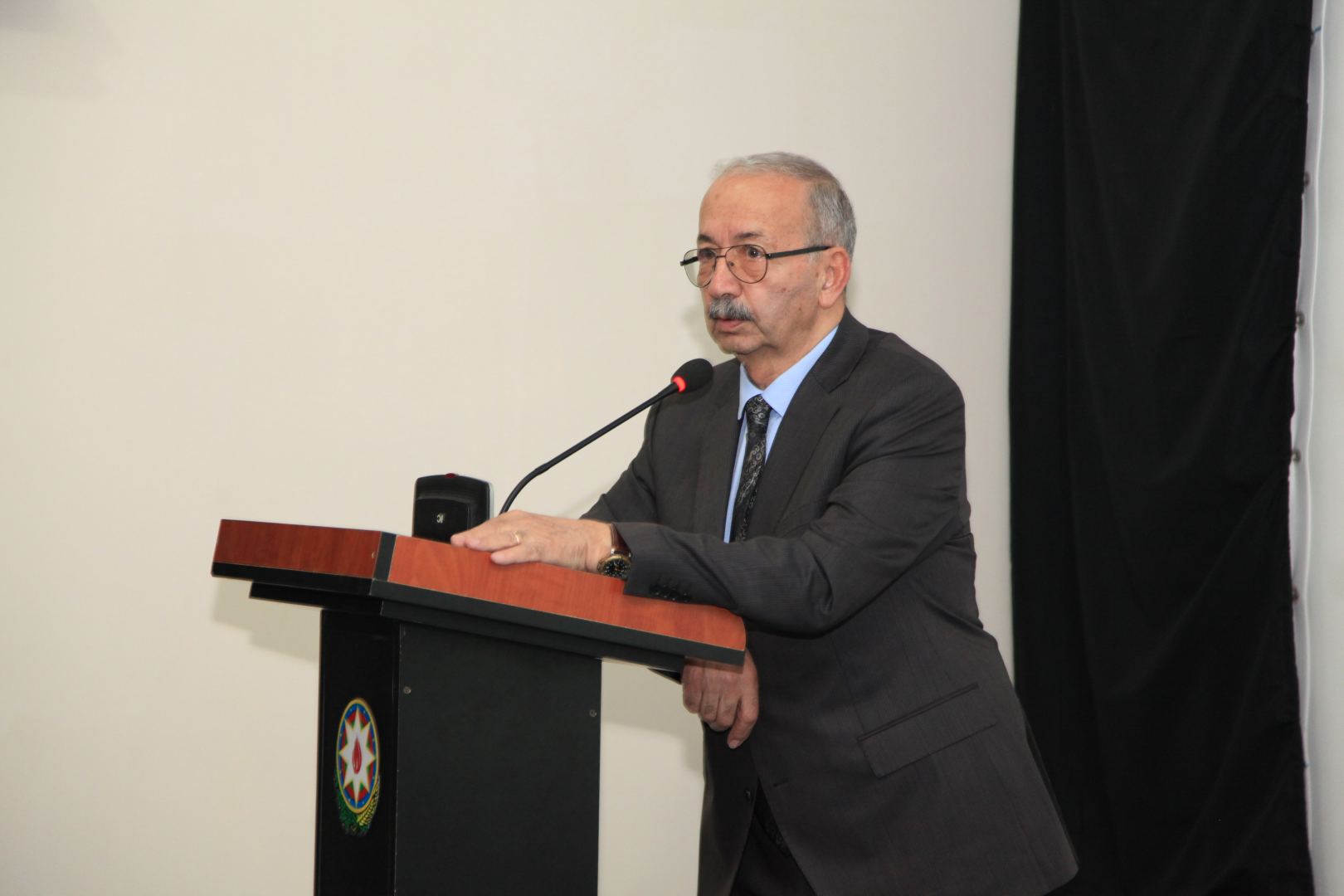 Кино в жизни и творчестве Ниджата Фейзуллаева (ФОТО)