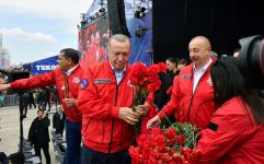 Участники фестиваля «ТЕХНОФЕСТ»  тепло приветствовали Президента Ильхама Алиева и Первую леди Мехрибан Алиеву (ФОТО)