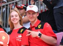 Болельщики в восторге от гонки Гран-при Азербайджана Формулы-1 (ФОТОРЕПОРТАЖ)