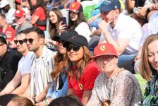 Болельщики в восторге от гонки Гран-при Азербайджана Формулы-1 (ФОТОРЕПОРТАЖ)