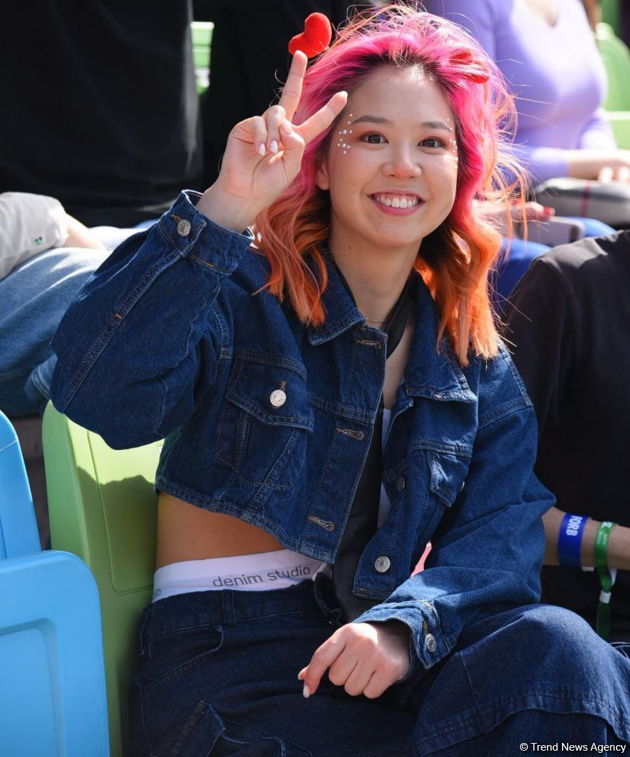 Болельщики в восторге от гонки Гран-при Азербайджана Формулы-1 (ФОТОРЕПОРТАЖ)