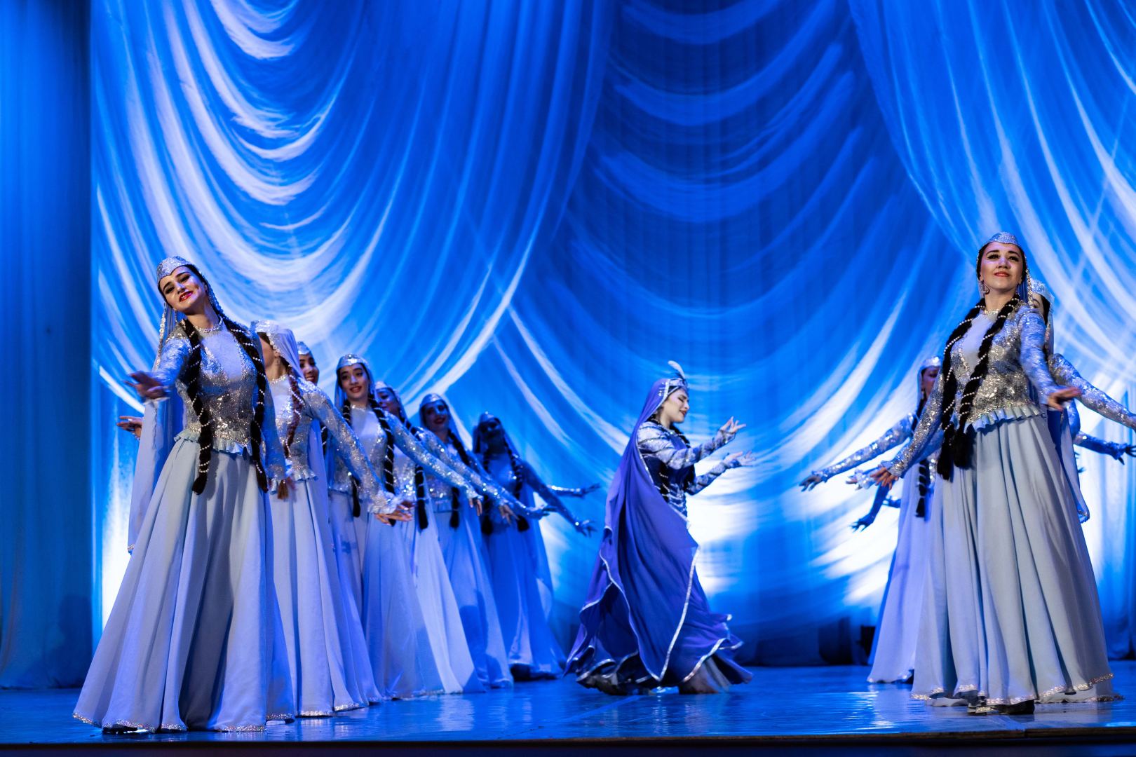 Бакинская академия хореографии представила великолепный праздник танцевального искусства (ВИДЕО, ФОТО)