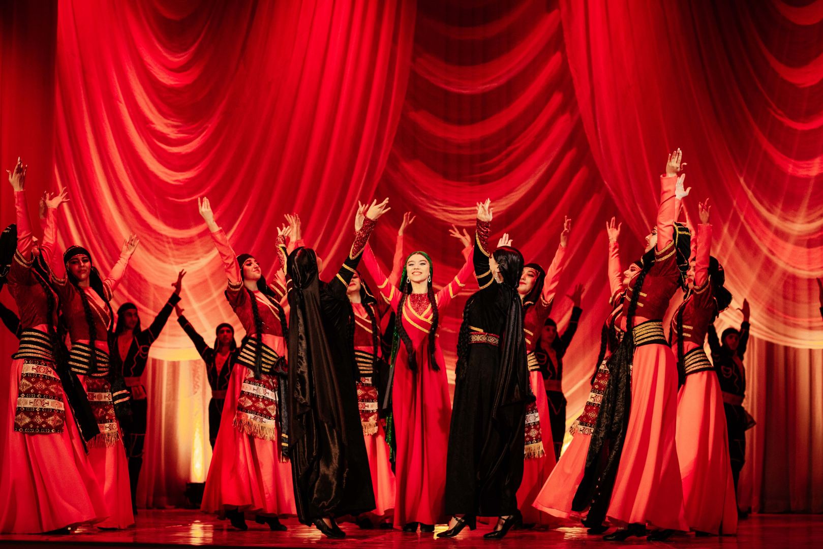 Бакинская академия хореографии представила великолепный праздник танцевального искусства (ВИДЕО, ФОТО)