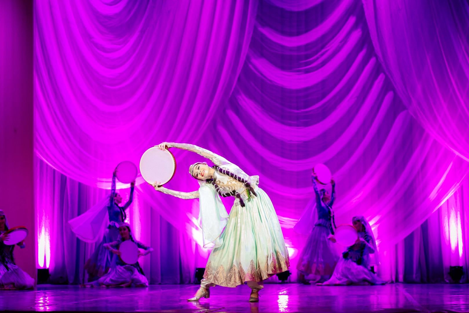 Бакинская академия хореографии представила великолепный праздник танцевального искусства (ВИДЕО, ФОТО)