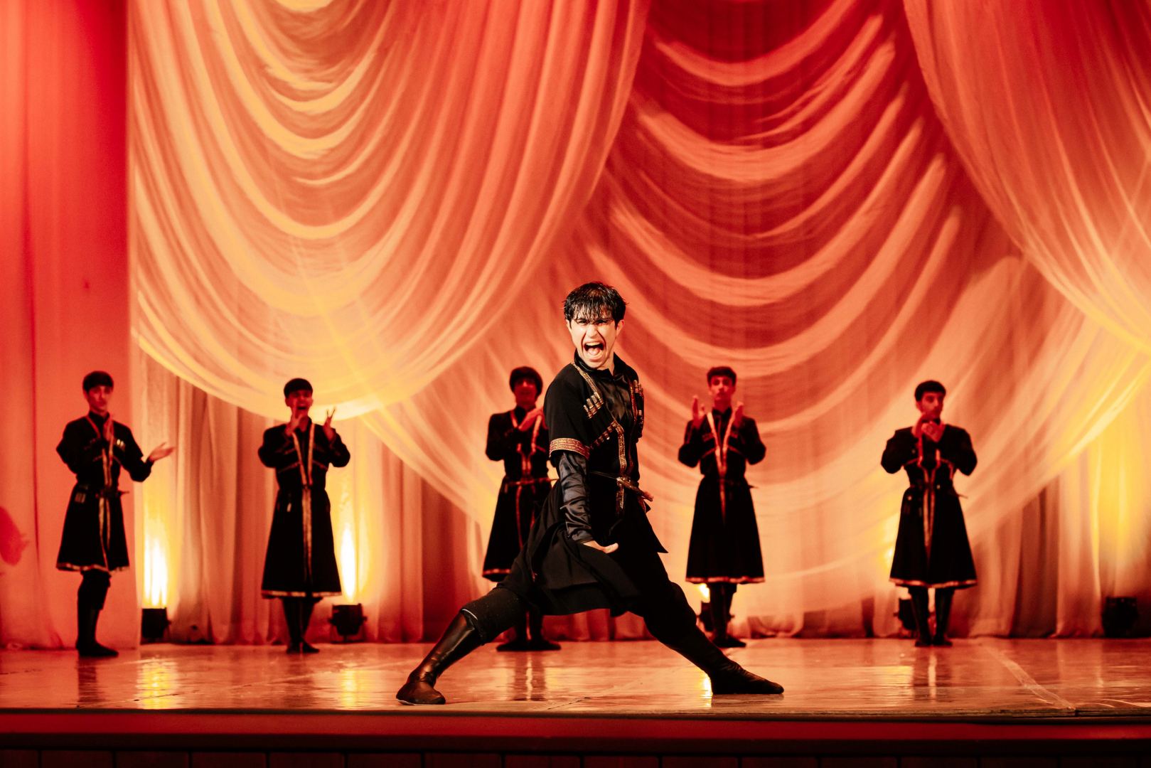 Бакинская академия хореографии представила великолепный праздник танцевального искусства (ВИДЕО, ФОТО)