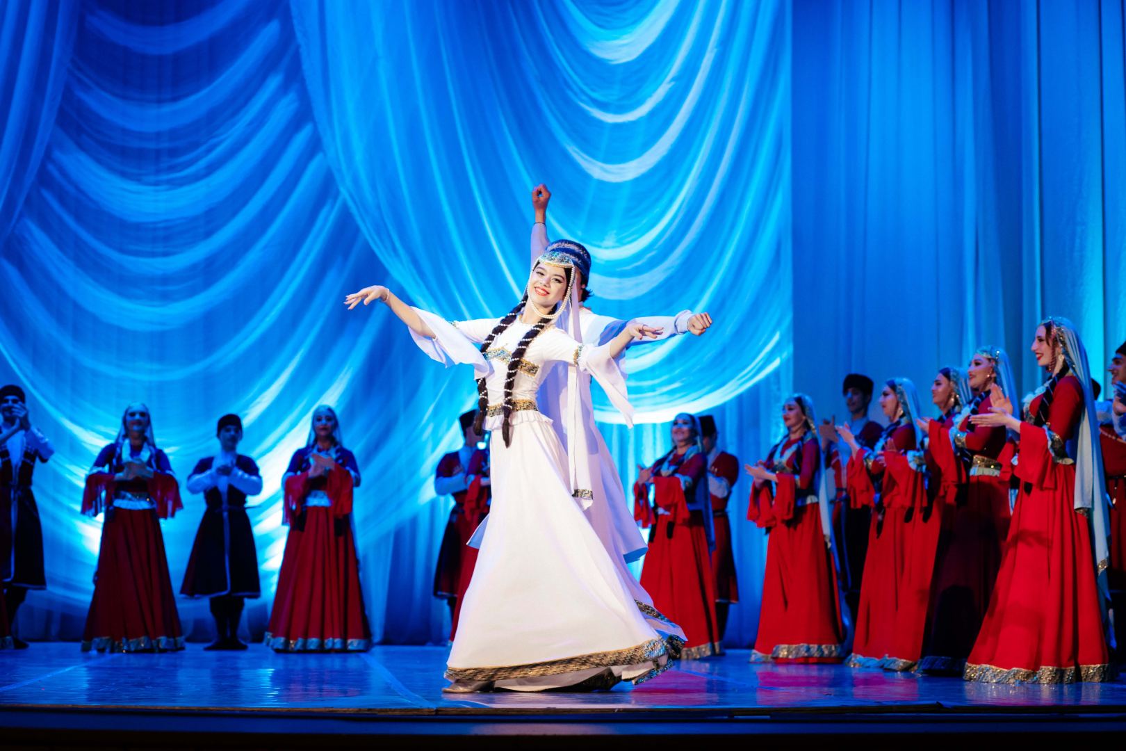 Бакинская академия хореографии представила великолепный праздник танцевального искусства (ВИДЕО, ФОТО)