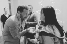 Дуры мы, дуры! Актеры Азербайджана, Украины и России создали в одной из квартир Баку новый театр O2 (ФОТО)