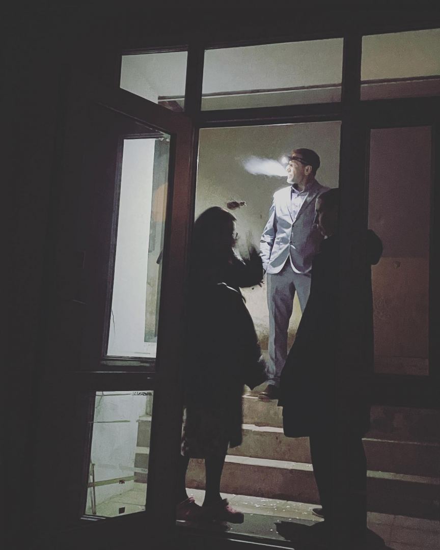 Дуры мы, дуры! Актеры Азербайджана, Украины и России создали в одной из квартир Баку новый театр O2 (ФОТО)