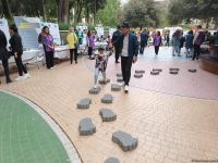 В Баку на Площади фонтанов начался фестиваль, организованный Азербайджанской ассоциацией аутизма (ФОТО/ВИДЕО)